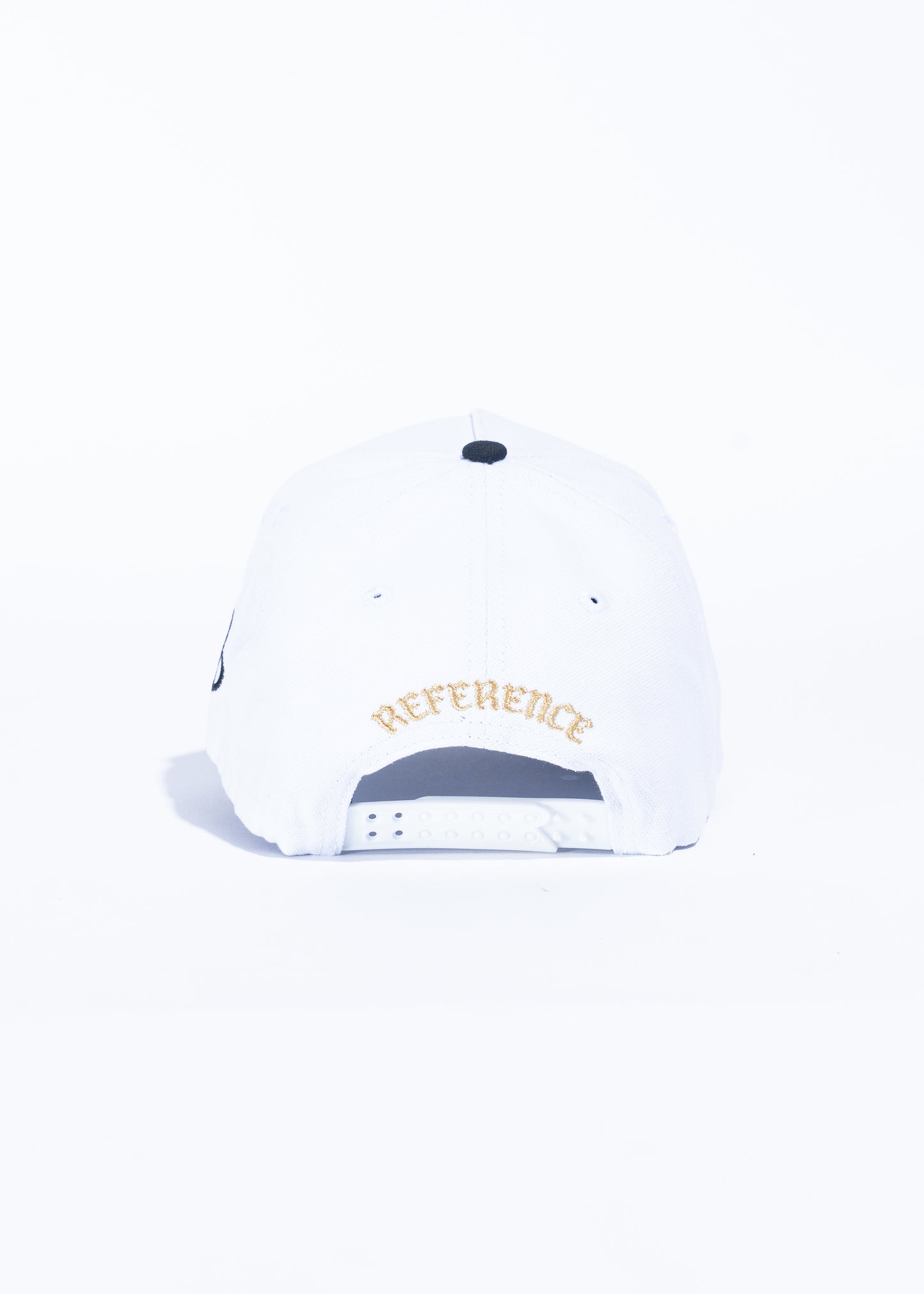 In The Wild (White/Black)