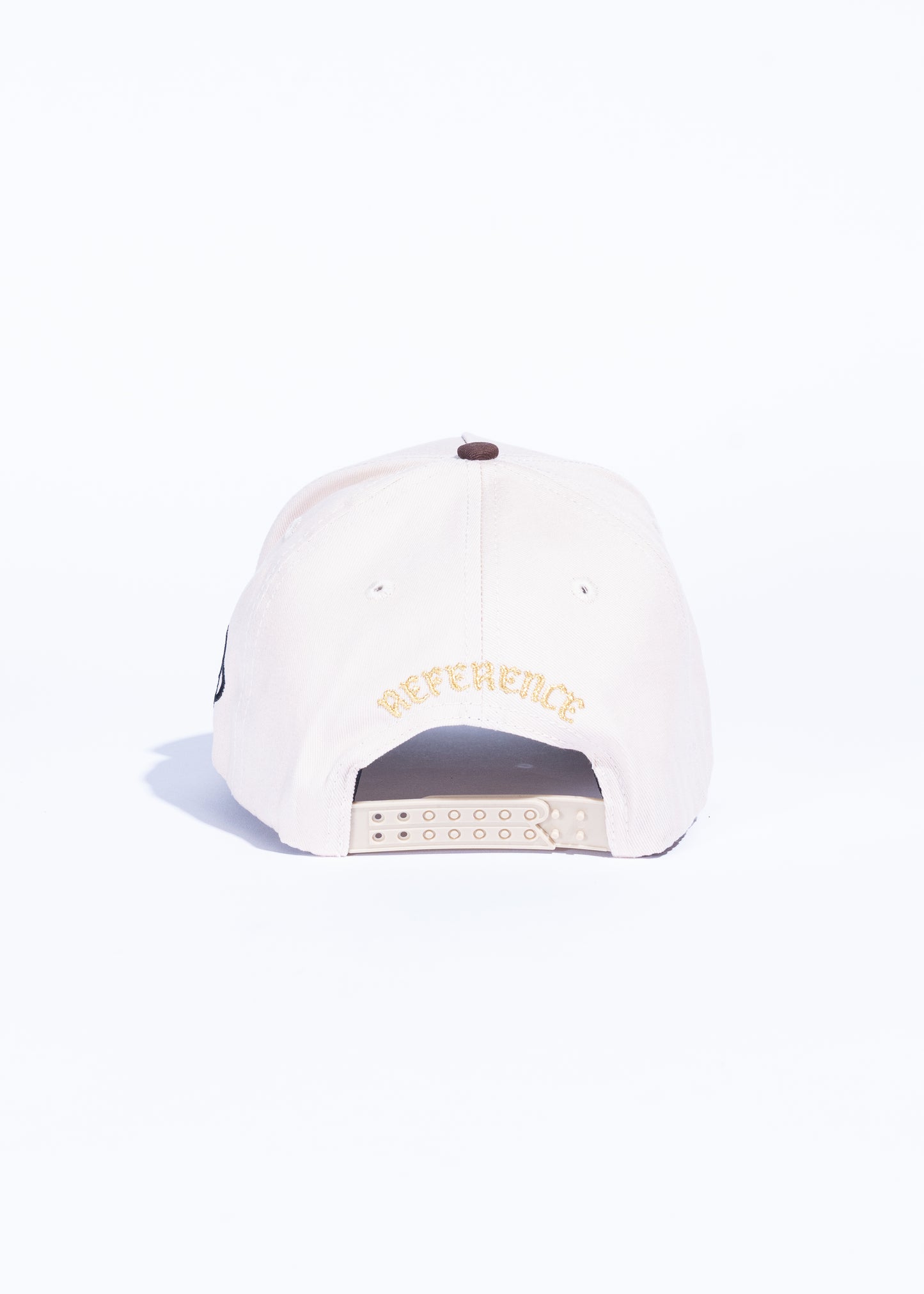 Vintage Pegasus (Cream/Brown)