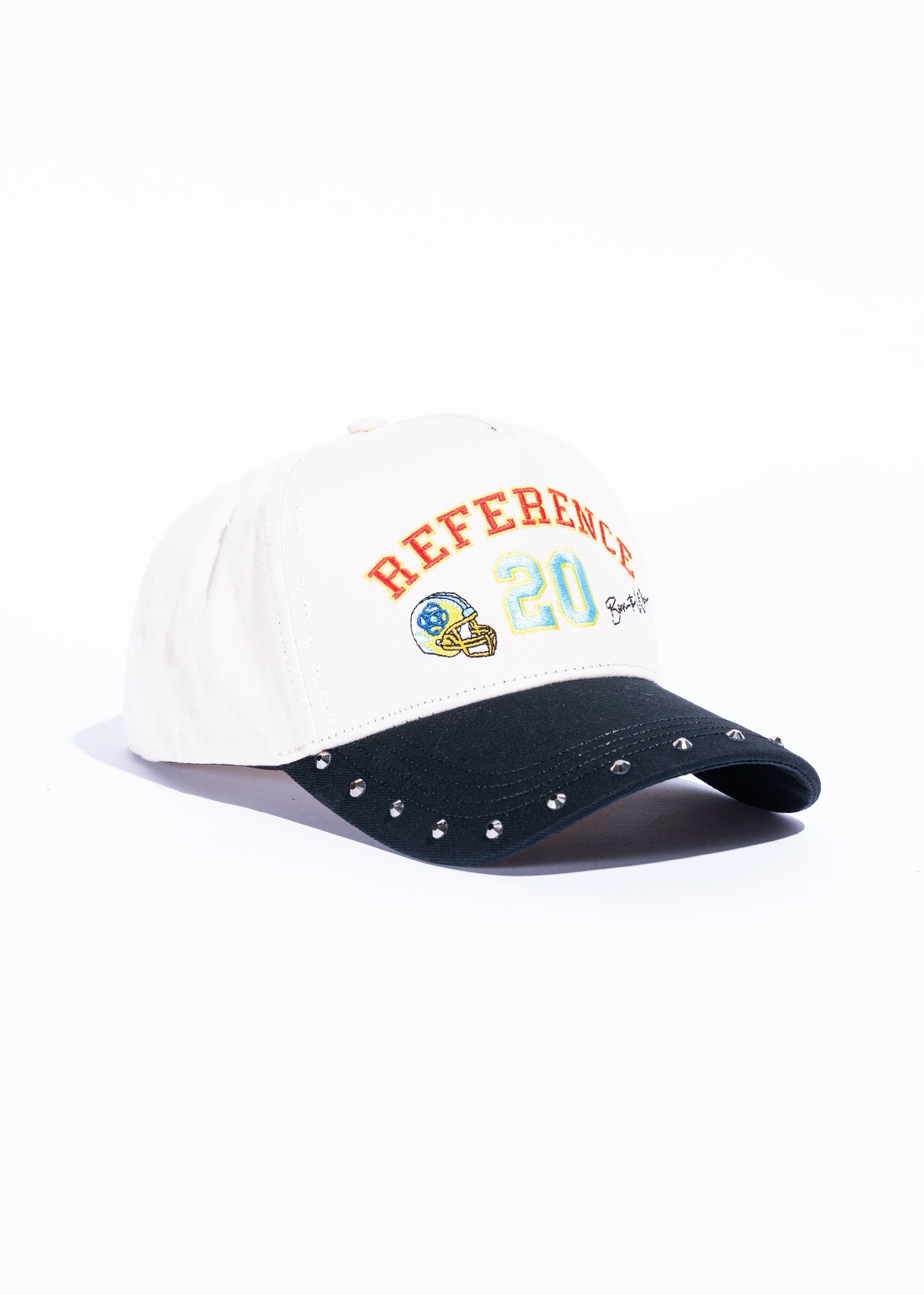 Legacy (Cream/Black)