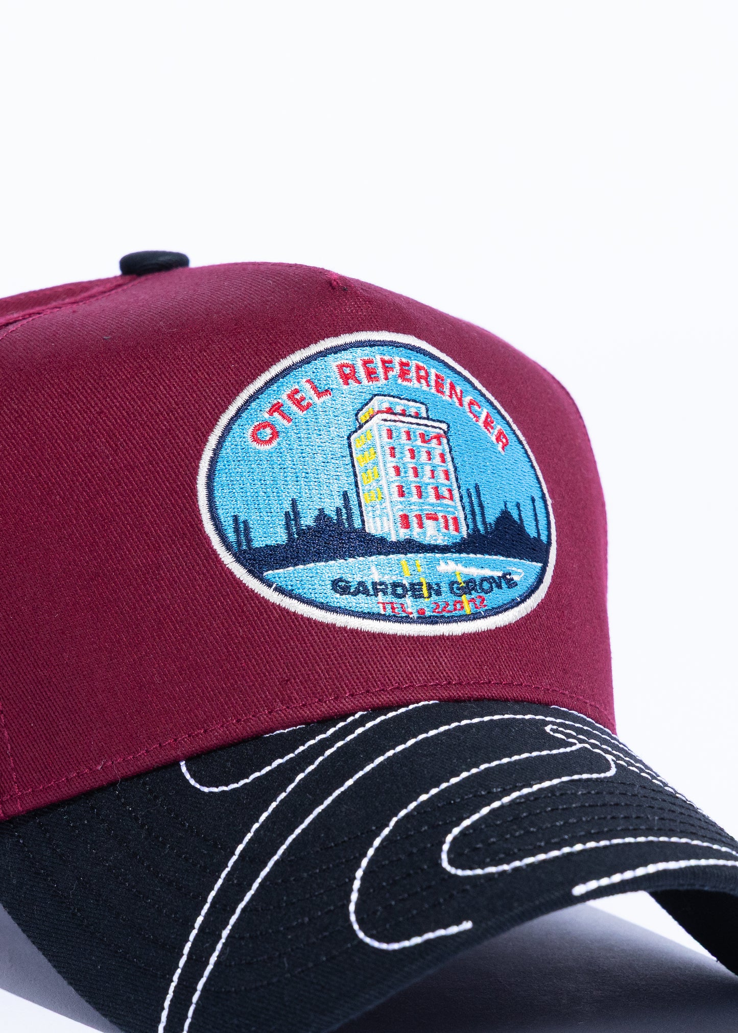 Otel Referencer (Maroon/Black)